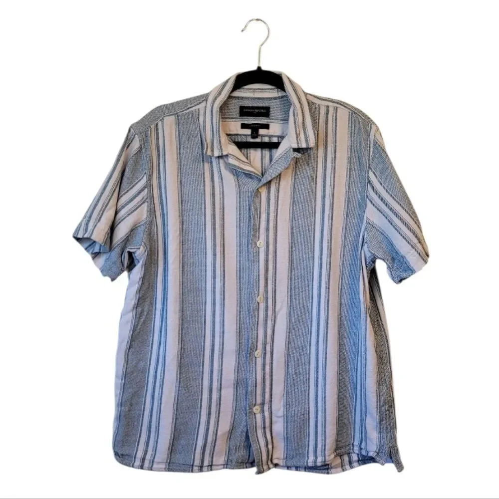 Banana Republic Men's Blue And White Stripe Standard Fit Button Up Shirt Size L